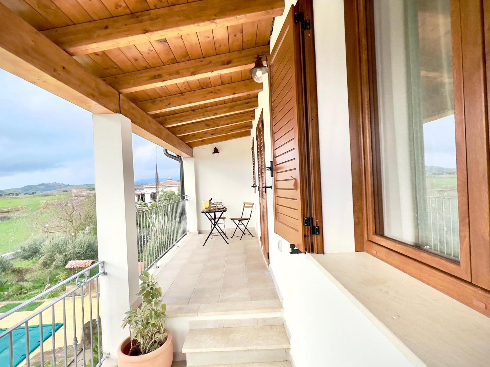 Domus La Roccia Hotel Pozzomaggiore ภายนอก รูปภาพ